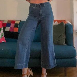 Wide leg cropped jeans